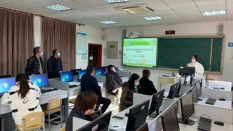 在线教育平台的口碑主要由以下要素构成：